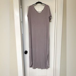 Mauve t shirt maxi